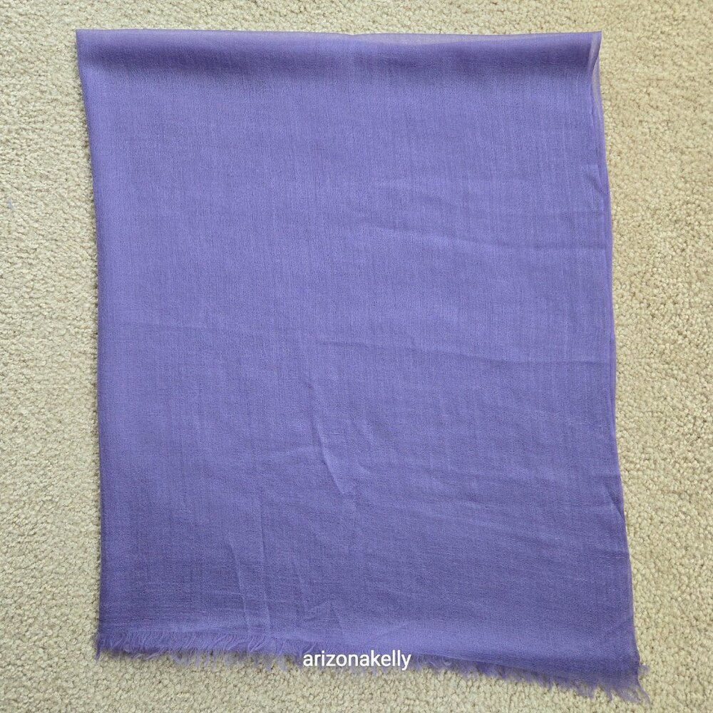 Ovcio Featherlight Lavender Cashmere Scarf - Picture 12 of 14